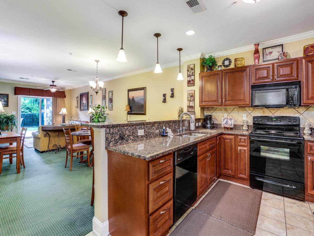 Downtown Delight, 2 Bedrooms, Pool, Hot Tub, Sleeps 6 Gatlinburg Exterior foto